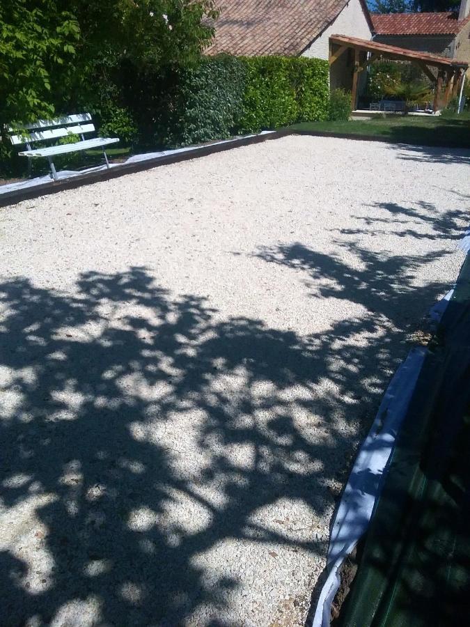Villa Charmante A Bosset Avec Piscine Partagee Kültér fotó