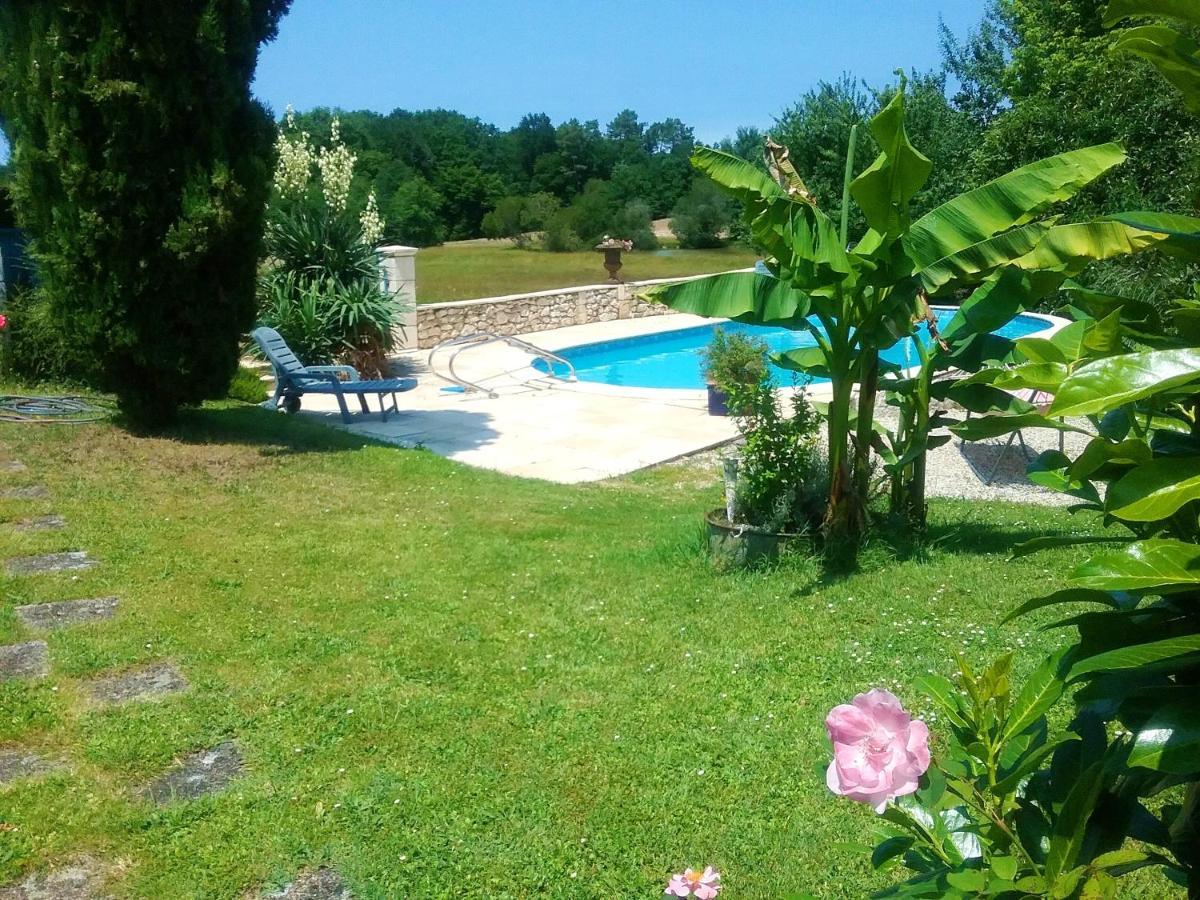 Villa Charmante A Bosset Avec Piscine Partagee Kültér fotó